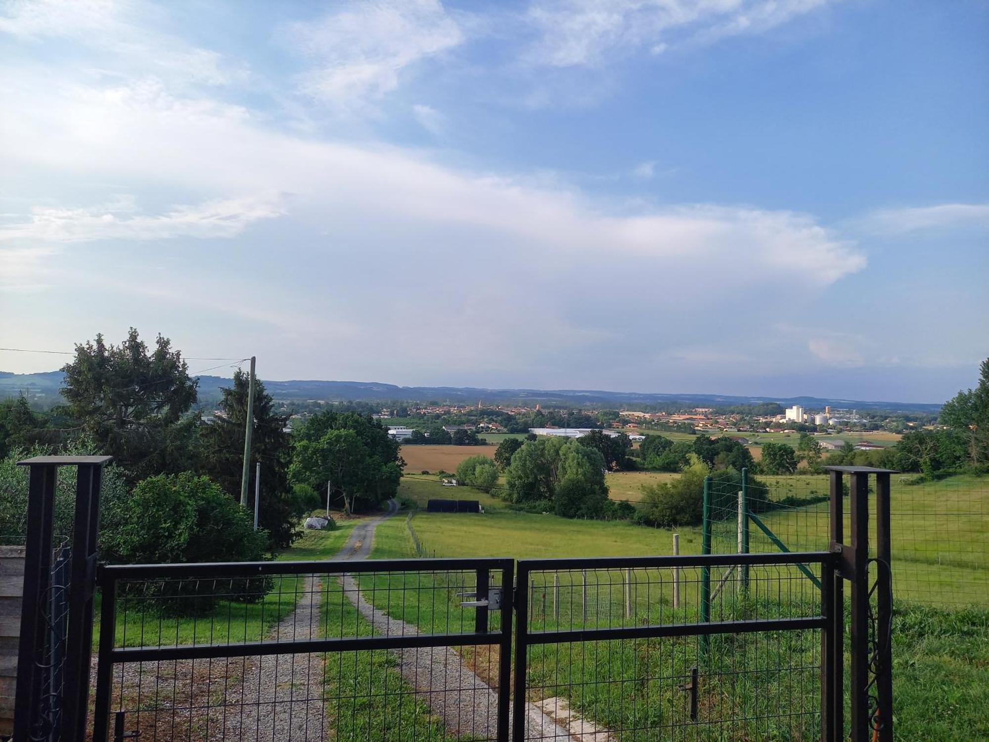 Gites Panoramique Sainte-Livrade-sur-Lot Buitenkant foto